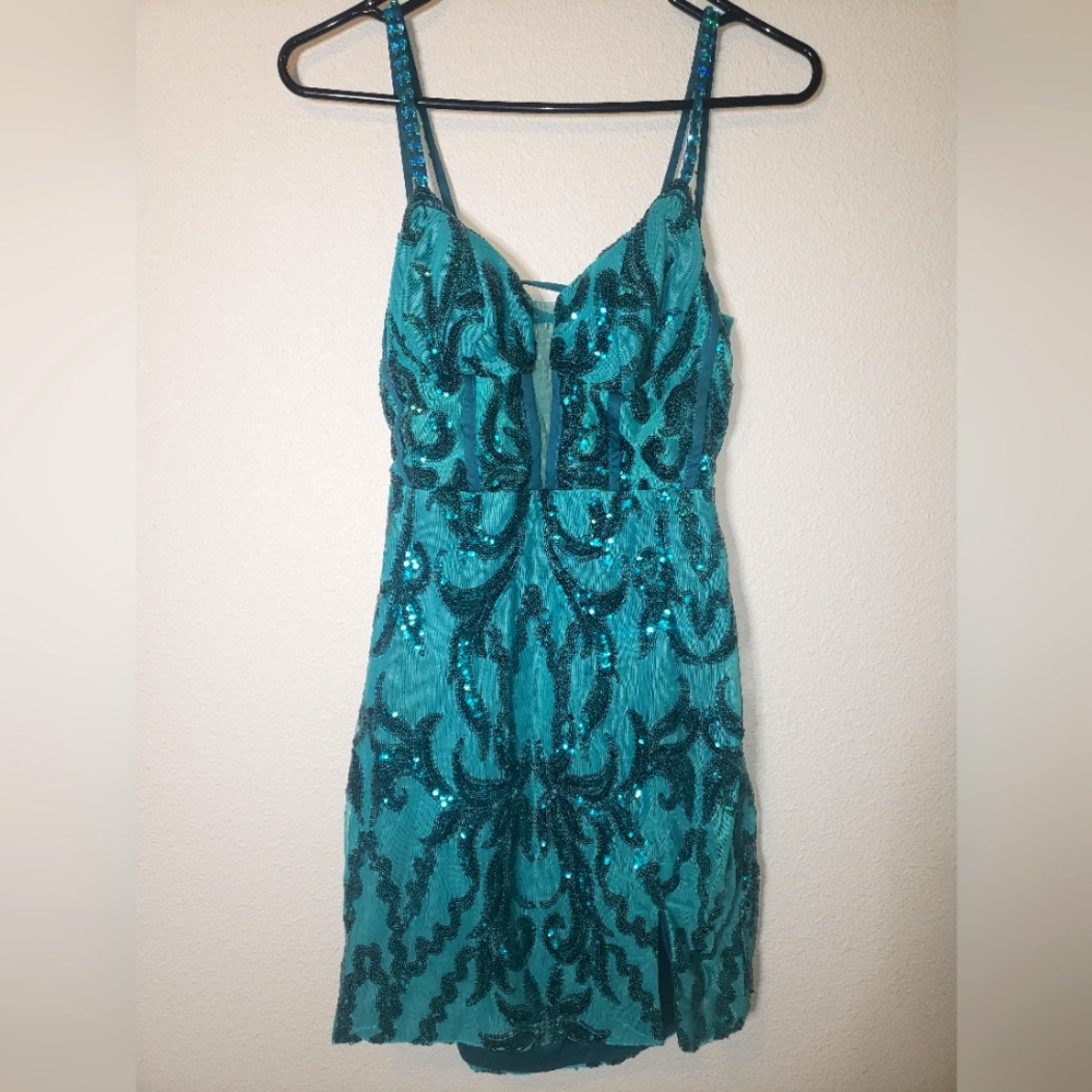 Toryemy Short Sequin Dress